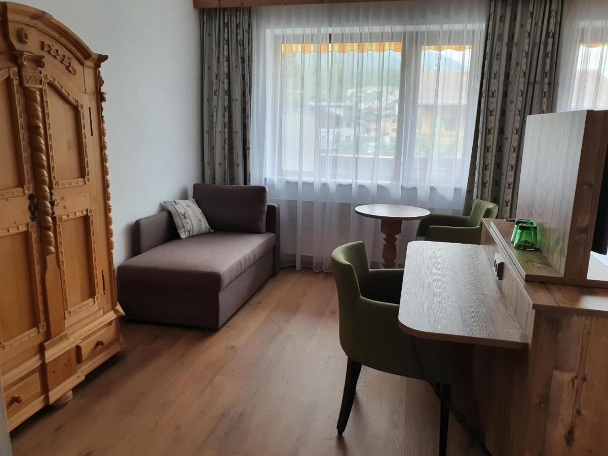 Raffl'S Hotel Leutasch Bagian luar foto