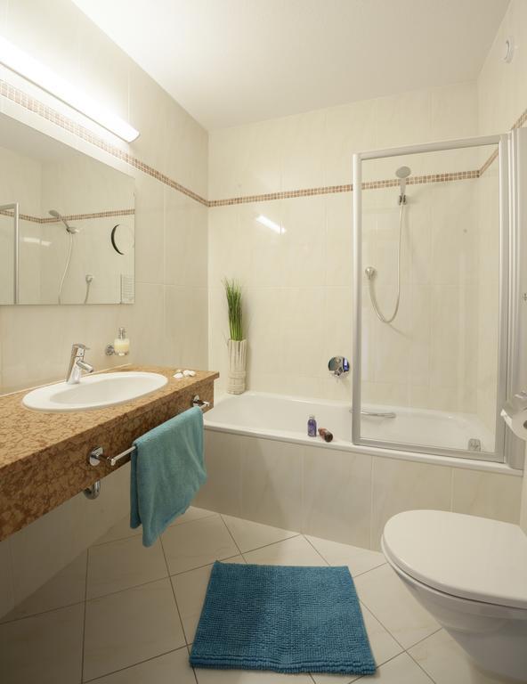 Raffl'S Hotel Leutasch Ruang foto
